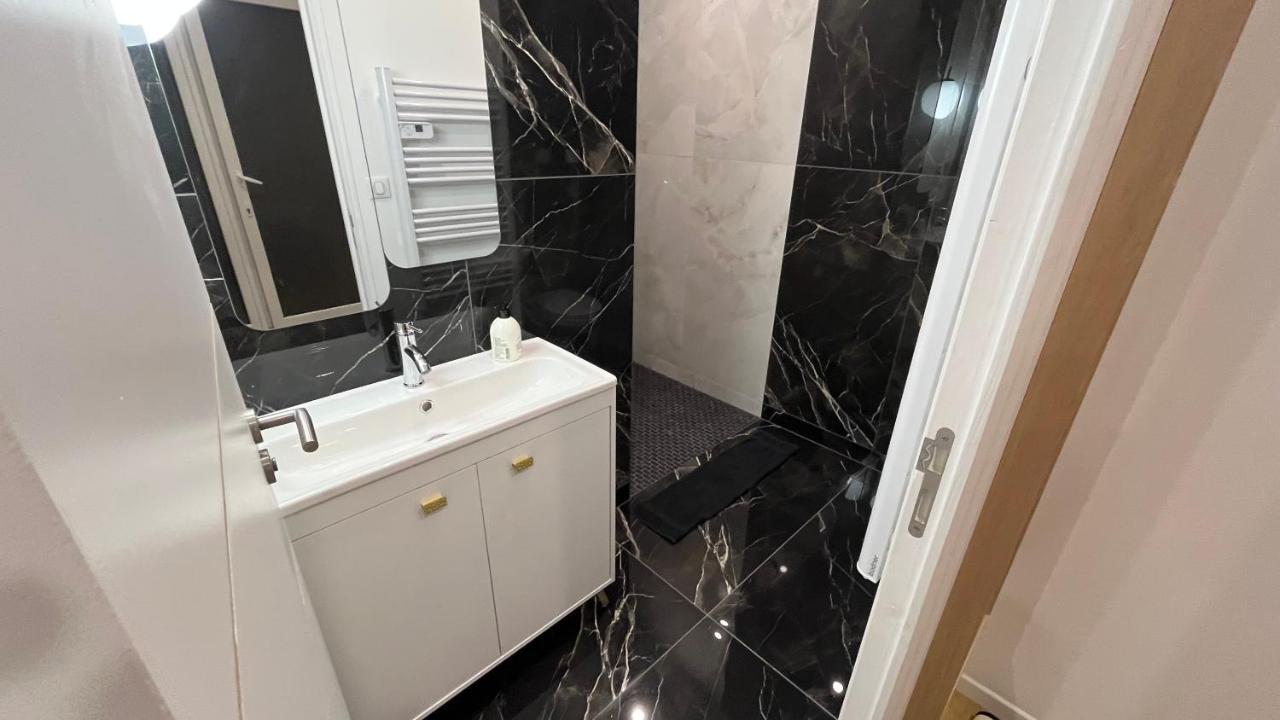 Appartement Luxe Jaune Saint-Etienne  Luaran gambar